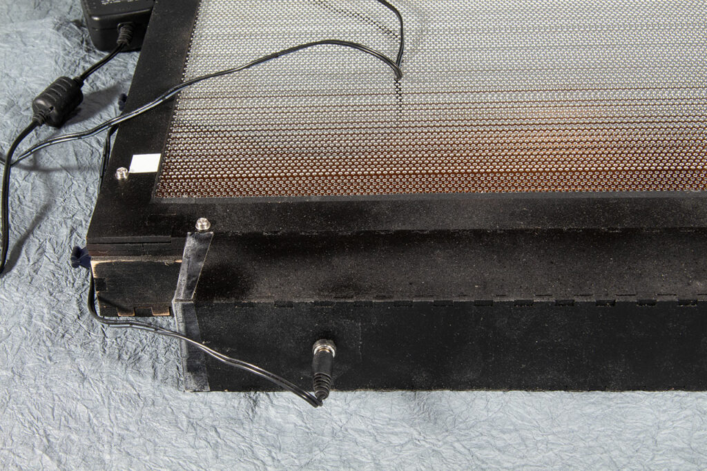 Glowforge vacuum tray power connection